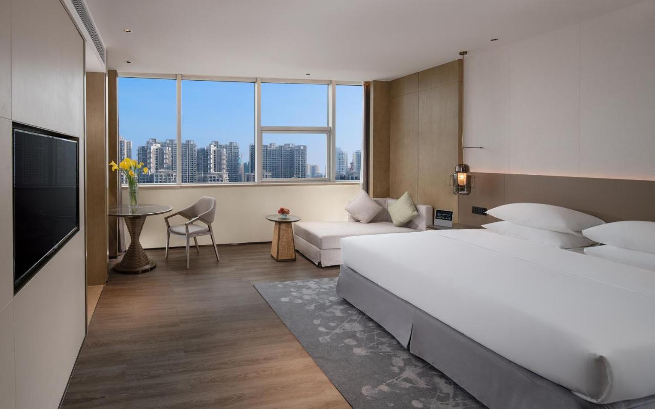 Golden Shining New Century Grand Hotel Beihai Zewnętrze zdjęcie