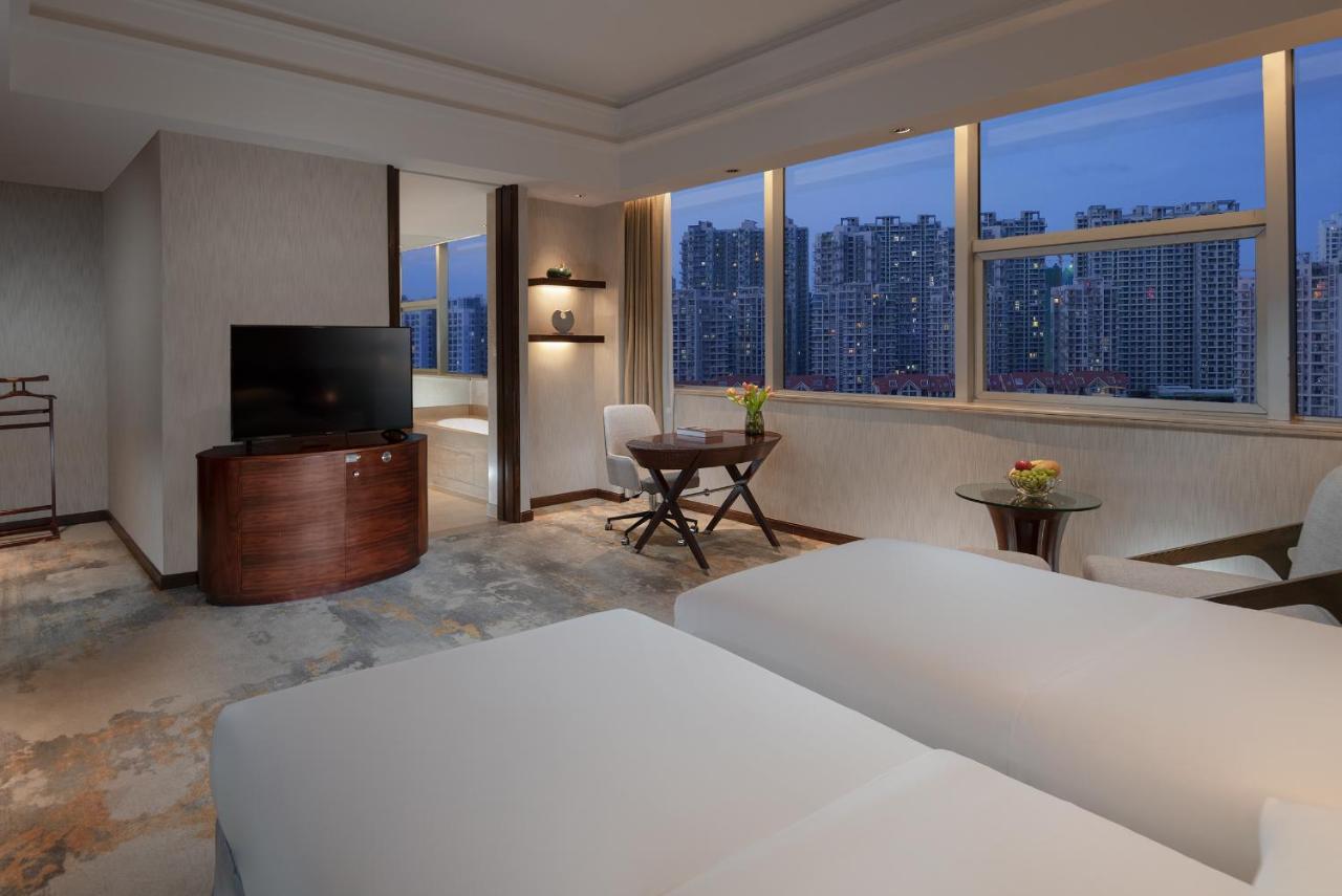 Golden Shining New Century Grand Hotel Beihai Zewnętrze zdjęcie