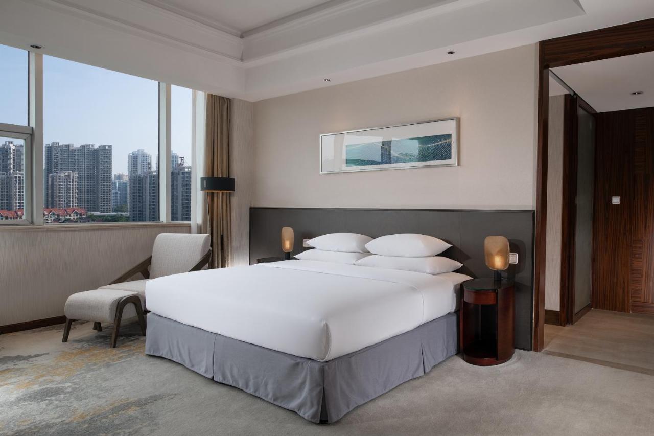 Golden Shining New Century Grand Hotel Beihai Zewnętrze zdjęcie